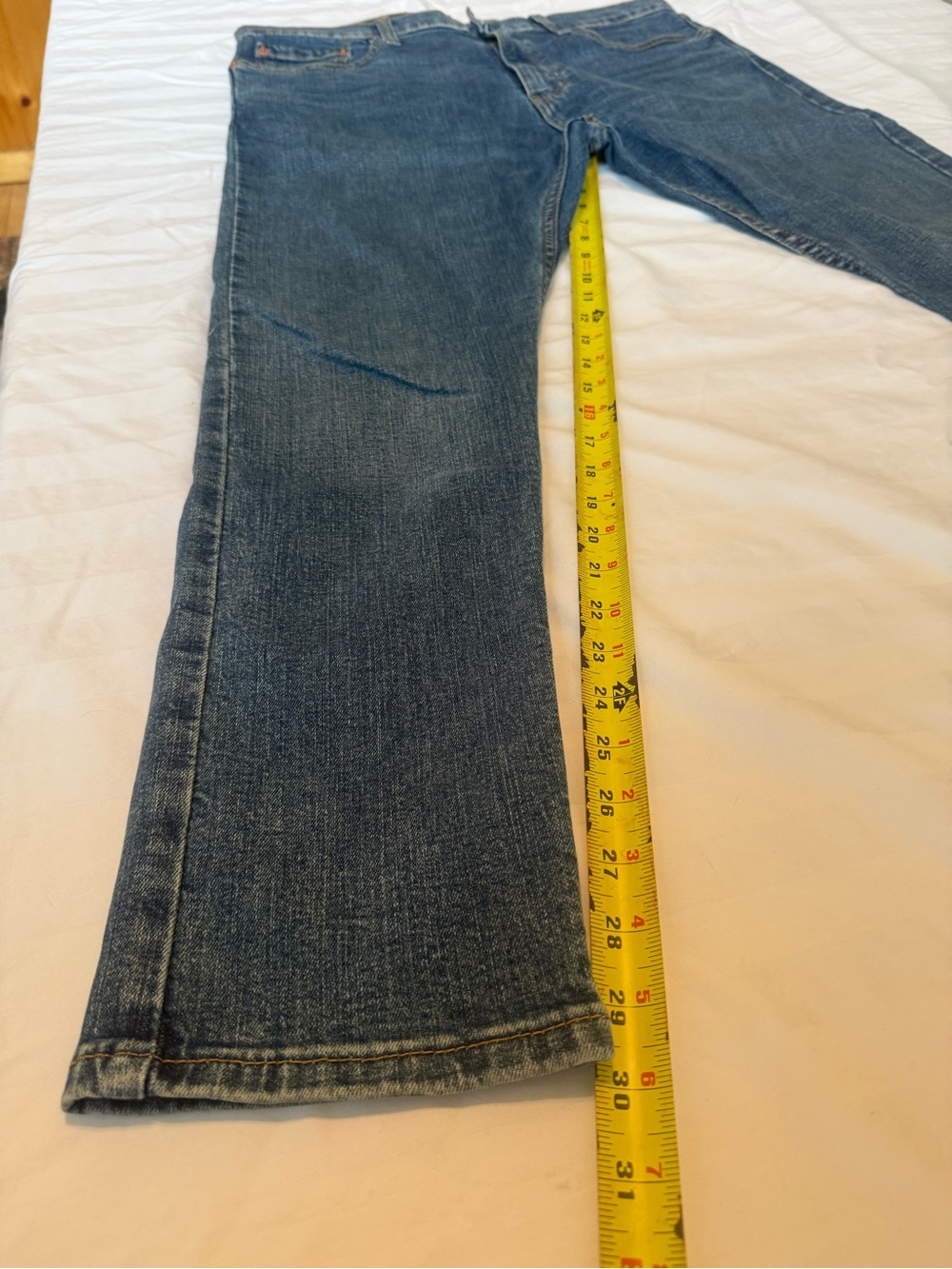 Levi's 512 Slim Straight Jeans in Medium Blue with Tan Patch Size 36 x 30 - Picture 10 of 11